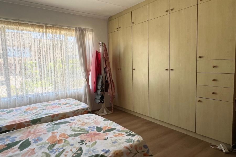 3 Bedroom Property for Sale in Wavecrest Eastern Cape